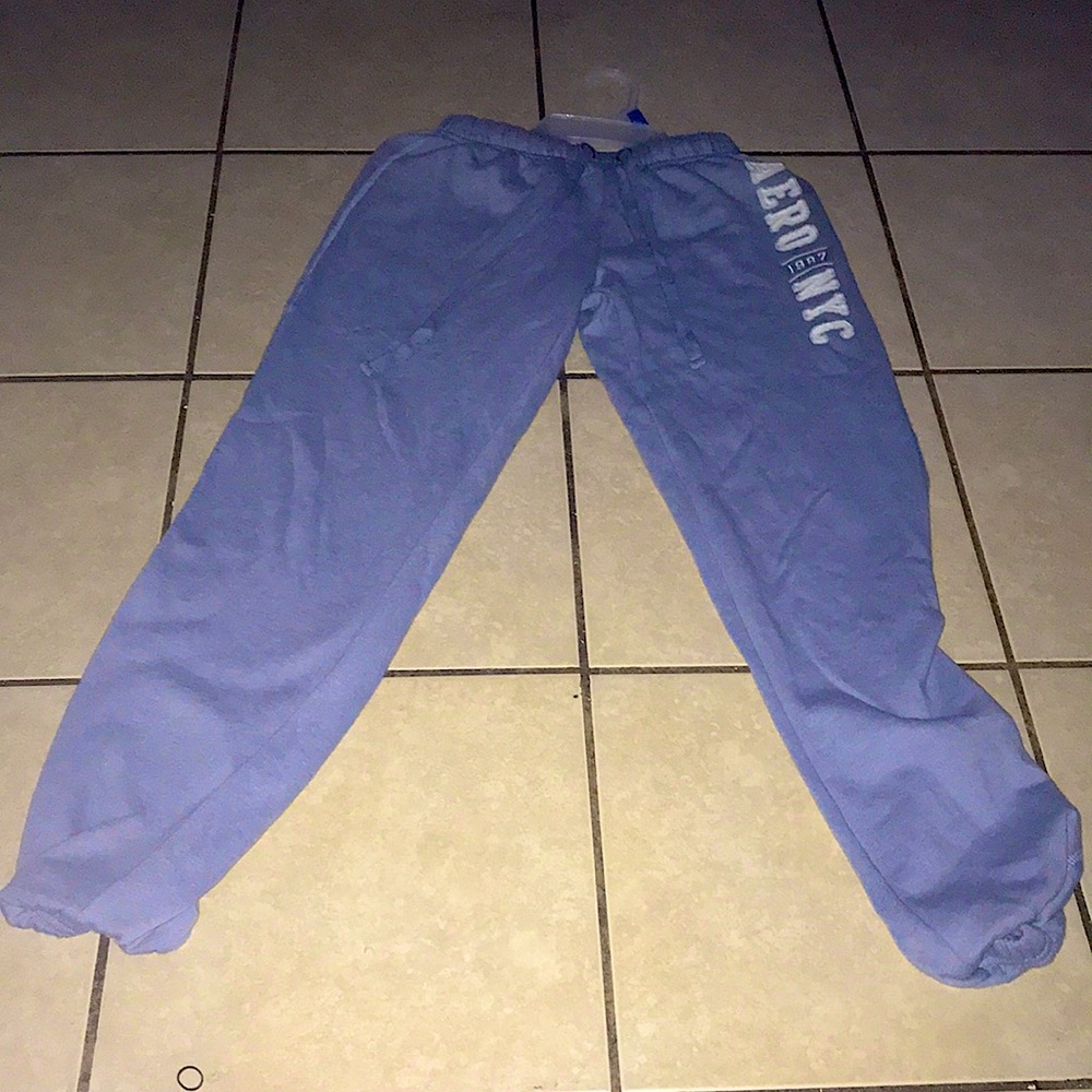 This is A aero 1987 NYC jugging pants light blue